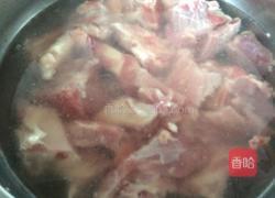 清炖排骨汤的做法图解1