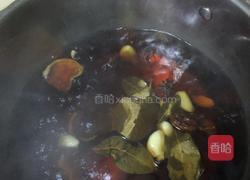 话梅酸甜鸭爪的做法图解4