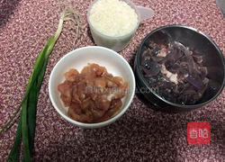 猪肝粥的做法图解1