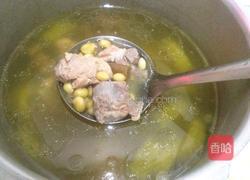 黄豆苦瓜排骨汤的做法图解7