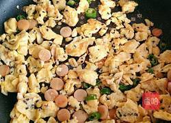 火腿肠炒鸡蛋的做法图解6