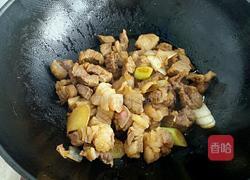 西红柿土豆炖牛肉的做法图解6