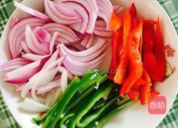 酸辣洋葱土豆丝的做法图解2