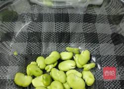 剁椒肉末蚕豆煲的做法图解2