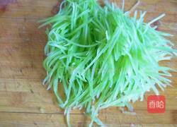 凉拌笋丝的做法图解2