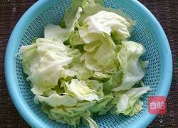 手撕凉拌包菜的做法图解2
