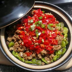 剁椒肉末蚕豆煲的做法[图]