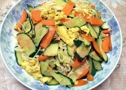 金针菇黄瓜炒鸡蛋