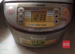 蜂蜜炖雪梨的做法图解2