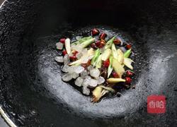 白菜猪肉炖粉条的做法图解4