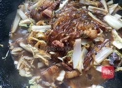 白菜猪肉炖粉条的做法图解7