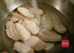 脆皮炸鸡翅的做法图解1