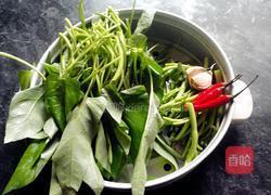 素炒空心菜的做法图解1