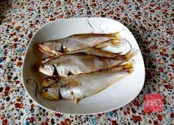 家常烧黄花鱼的做法图解1