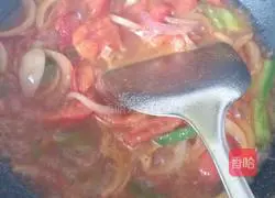 Illustration of how to make tomato and onion fried noodles 4