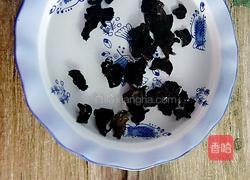 木耳鸡蛋汤的做法图解2