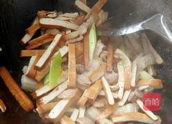 五花肉青蒜炒豆干的做法图解6
