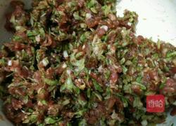 槐花菜饼子的做法图解6