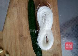 凉拌黄瓜粉丝的做法图解1