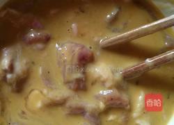 鸡蛋液煎洋葱 肉片的做法图解3