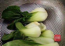 荸荠红萝卜小菜心肉饼汤的做法图解3