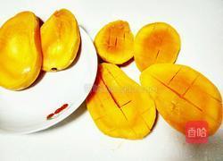 奶油芒果雪糕的做法图解2