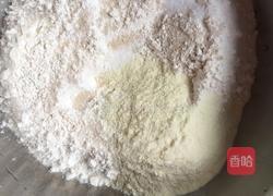 椰蓉面包的做法图解2