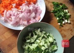 特色炸酱面的做法图解3