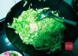 呛炒包菜的做法图解5