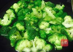 杏鲍菇扣西兰花的做法图解6