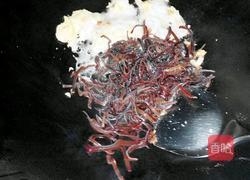 鸡蛋炒木耳的做法图解5