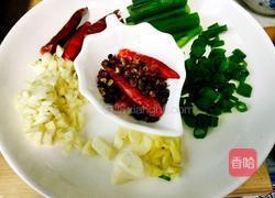 煮鱼的做法图解3