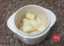 冰糖蜂蜜炖雪梨的做法图解3