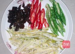 鲜竹笋炒肉丝的做法图解2