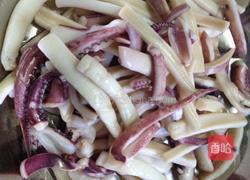 辣椒鱿鱼丝的做法图解2