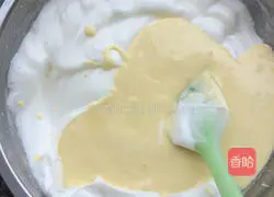 Coconut Chiffon Cake Recipe Illustration 9