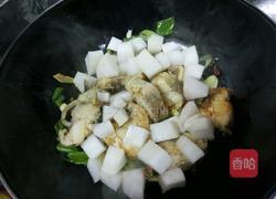 红烧鳕鱼炖白萝卜的做法图解10