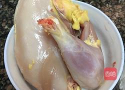 椰子鸡汤的做法图解1