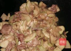 西葫芦片炒肉的做法图解4