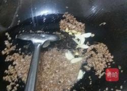 豌豆炒肉的做法图解5