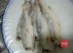 油炸小鱼的做法图解3