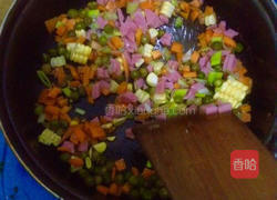 番茄酱蛋炒饭的做法图解4