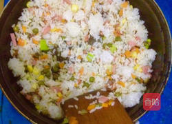 番茄酱蛋炒饭的做法图解5