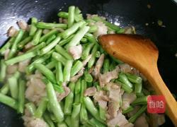 干煸五花肉豆角的做法图解4