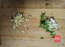 皮蛋黄瓜汤的做法图解4