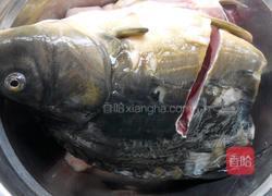 家常炖鲤鱼的做法图解2