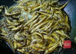 干煸沙鳅的做法图解5