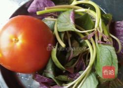 西红柿疙瘩汤的做法图解1