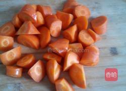 排骨炖胡萝卜的做法图解2