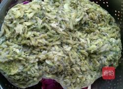 槐花鸡蛋煎饼的做法图解2